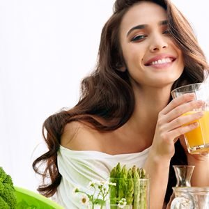 Los 5 alimentos más saludables para mantener el cabello brillante y fuerte